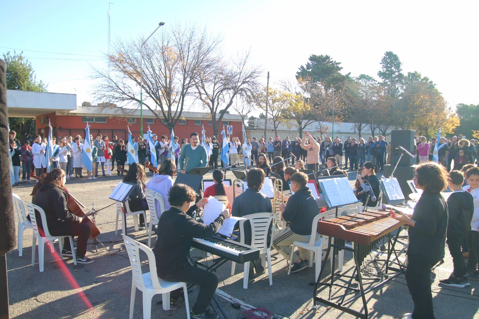 A 42 AÑOS DEL HUNDIMIENTO DEL CRUCERO ARA GENERAL BELGRANO REALIZARON UN SENTIDO HOMENAJE 