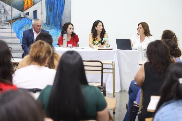 FERNANDA ALONSO PARTICIPÓ DE LA CHARLA DEBATE “BAJA DE LA EDAD DE LA IMPUTABILIDAD”