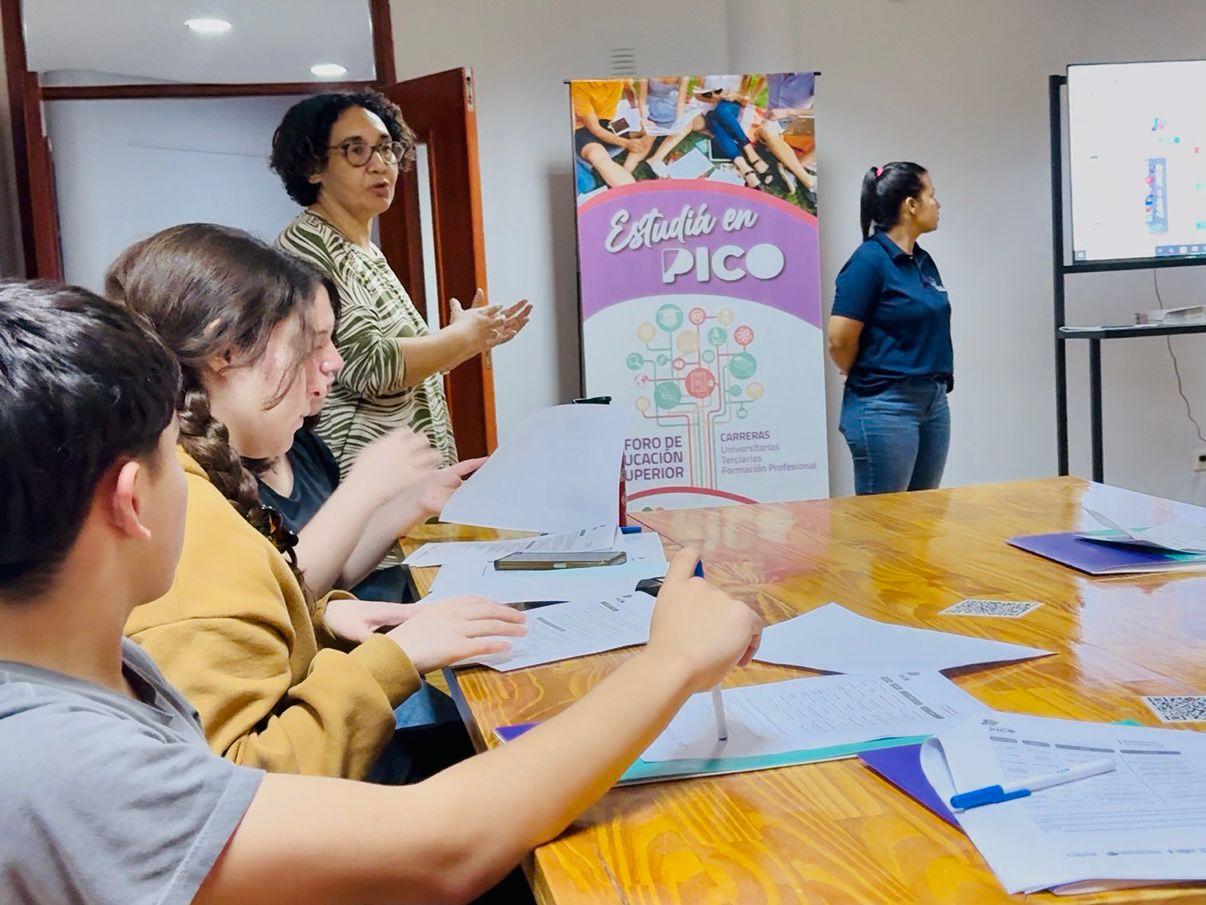 ACERCATE AL PUNTO EDUCATIVO EN MEDANO Y CONOCÉ SUS PROPUESTAS